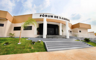 Sessão do Tribunal do Júri ocorreu na Comarca de Xambioá, condenando réu por feminicídio qualificado.