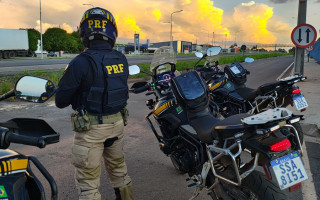 Motopatrulhamento da PRF em trecho da BR-153 durante a Operação Semana Santa 2025.
