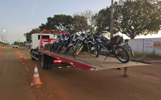 Foram lavrados 491 autos de infração durante as abordagens, também foram realizados testes de alcoolemia, com um resultado negativo e uma recusa. 