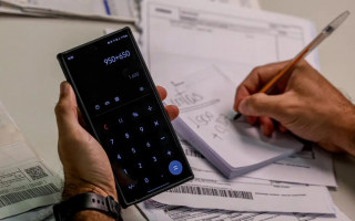 O mutirão envolve 40 bancos que devem conceder descontos de até 97% na negociação. 