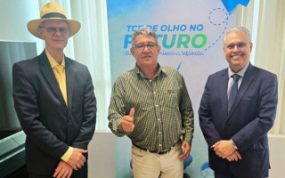 Presidente do Tribunal de Contas do Estado (TCE), conselheiro Alberto Sevilha, presidente Big Jow e conselheiro Severiano Costandrade