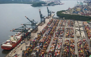 Mercadorias brasileiras entre os produtos afetados pelas novas tarifas dos Estados Unidos.