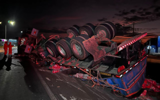 O acidente aconteceu por volta das 04h30m da manhã