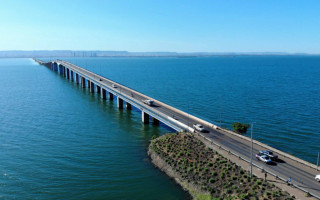 Reparos no aterro e via da ponte sobre o Lago de Palmas visam garantir a segurança da estrutura que antecedem o início da construção da duplicação da ponte