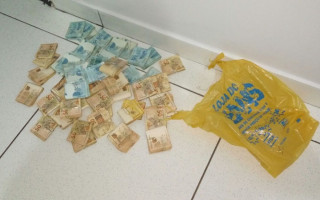 Policiais Civis apreenderam R$ 47 mil.