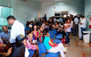 Recepção da UPA de Araguaína lotada