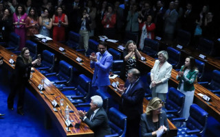 O Projeto de Lei (PL) 2628/2022, estabelece regras para proteção e prevenção de crimes contra crianças e adolescentes em ambientes digitais. 