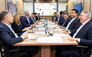 Governador Laurez Moreira se reúne com o ministro dos Transportes, Renan Filho, para discutir melhorias e investimentos nas rodovias federais que conectam o Tocantins a outras regiões, fortalecendo a infraestrutura e a mobilidade no estado