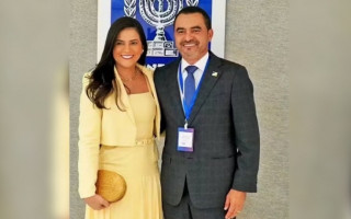 Wanderlei Barbosa e a primeira-dama Karynne Sotero 