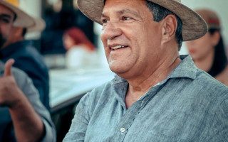 Natural de Campinorte (GO) e radicado em Paraíso do Tocantins desde os dois anos de idade, Osires Rodrigues Damaso construiu uma carreira sólida como empresário e líder político.