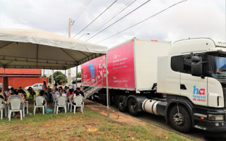 Durante a ação, o público terá acesso a exames de mamografia, testes de glicemia, aferição de pressão arterial, vacinação e atendimento odontológico no Odontomóvel.