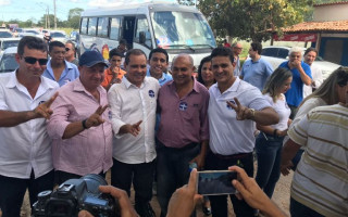 Vicentinho (PR) começou a programação com uma grande carreata que partiu do trevo de Silvanópolis