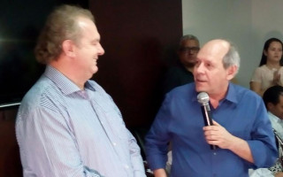 Dimas anuncia apoio a Carlesse para governador