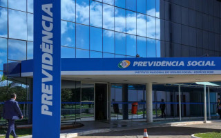  Segundo o INSS, a implantação do cadastro biométrico alcançará, de forma gradual, os demais beneficiários, mas sem risco de bloqueios automáticos.