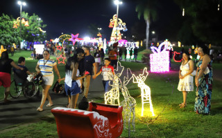 Podem se cadastrar comerciantes de artesanato, alimentos, bebidas não-alcoólicas e outros produtos populares em eventos