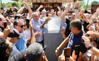 Governador Laurez Moreira entrega pavimentação da TO-365.