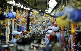 A atividade industrial apresentou crescimento no terceiro trimestre de 2025, em comparação com os três meses anteriores 