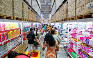 Nova unidade do Assaí em Araguaína, que traz o conceito de atacarejo e a política de dois preços para consumidores e pequenos empreendedores da região.