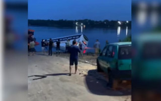  O motorista não se feriu e não houve registro de vítimas.