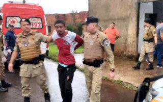 Momento da prisão do homem 