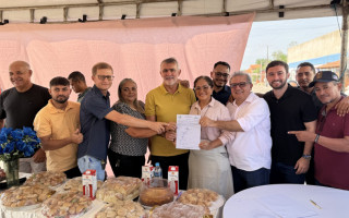 Com emenda de R$ 350 mil do deputado Amélio, Esperantina deu início a reforma do canteiro central.