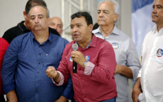 Elenil da Penha durante discurso em Araguaína