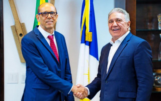 Futuro procurador-geral de Contas, Marcos Antônio, com o governador em exercício do Tocantins, Laurez Moreira 