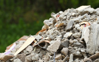 Decisão judicial obriga Gurupi a regularizar a gestão dos resíduos da construção civil e a recuperar ambientalmente área usada para descarte.