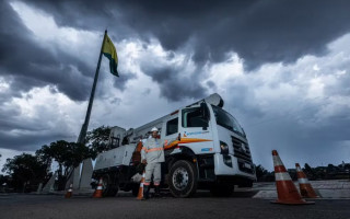 Durante as chuvas, redobre a atenção com instalações elétricas e evite contato com equipamentos molhados. 
