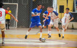 Para se matricular, basta comparecer ao ginásio no horário das aulas e efetuar a matrícula com os professores.