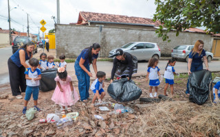 Crianças do CEI Criança Feliz participam de atividades educativas e se tornam multiplicadoras da prevenção contra a dengue em Araguaína. 