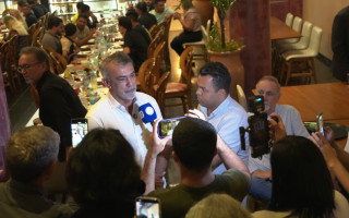 Amélio Cayres durante encontro com profissionais da imprensa em Palmas, nesta segunda-feira (2) (Foto: Divulgação/Assessoria)