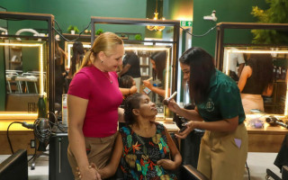  Toda a equipe do estabelecimento comercial se dedicou ao atendimento exclusivo das visitantes especiais