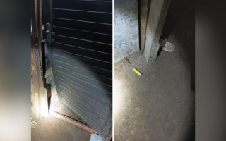 Porta da residência foi arrombada por criminosos durante invasão no Setor Araguaína Sul, em Araguaína