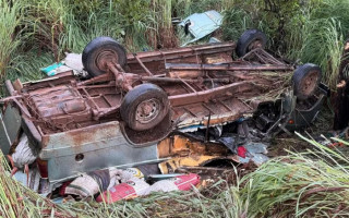 Duas pessoas morrem após furgão capotar no sul do Tocantins 