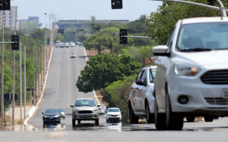 Carros, caminhões e ônibus elétricos e híbridos vão ter isenção do IPVA no estado
