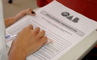 Alto nível de detalhamento cobrado e o perfil interpretativo da prova são alguns fatores que mantém alto índice de reprovação, aponta especialista. 