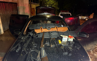 Polícia Militar apreendeu armas de fogo e recuperou carro furtado durante patrulhamento em Araguaína 