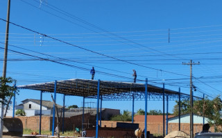 Trabalhadores em serviços próximos à rede elétrica devem seguir rigorosamente as normas de segurança 