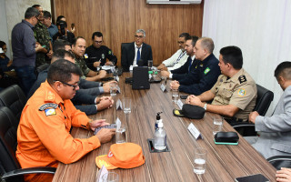Representantes da Justiça Eleitoral e forças de segurança durante reunião estratégica para planejar as Eleições 2026 no Tocantins