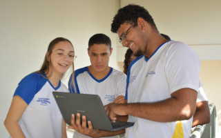 Cada participante terá quatro horas para escrever um texto sobre um dos quatro tópicos divulgados no dia da prova; candidatos devem ter até 19 anos