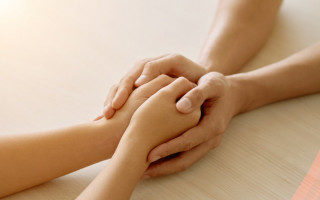 O atendimento do CEAV oferece acolhimento e orientação a vítimas e testemunhas.