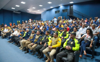 Abertura da campanha Maio Amarelo em Araguaína, no auditório do Espaço Cultural, reuniu autoridades e instituições parceiras