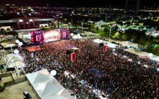 Programação cultural da Agrotins 2026 reúne público na Praça dos Girassóis e marca abertura oficial da feira 