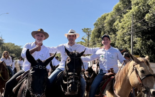Presidente da Aleto, Amélio Cayres (MDB), durante cavalgada em Gurupi neste domingo (24) 
