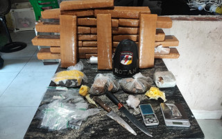 Drogas apreendidas pela Polícia Militar durante a operação em Araguaína 