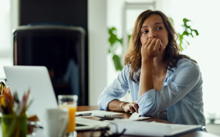 A pressão financeira tem levado empresas a olharem para os benefícios corporativos com mais atenção