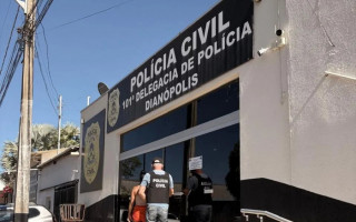 Mulher foi presa preventivamente por suspeita de tentar matar uma adolescente durante festa agropecuária em Almas.