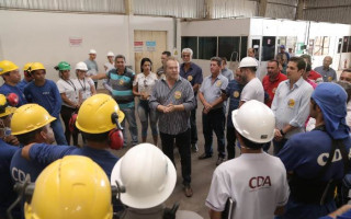 Carlesse visitou industrias e defendeu desenvolvimento regional