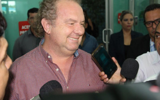 Mauro Carlesse é eleito governador do Tocantins para mandato tampão.